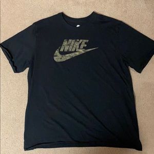 Black Nike Men’s XL T shirt
